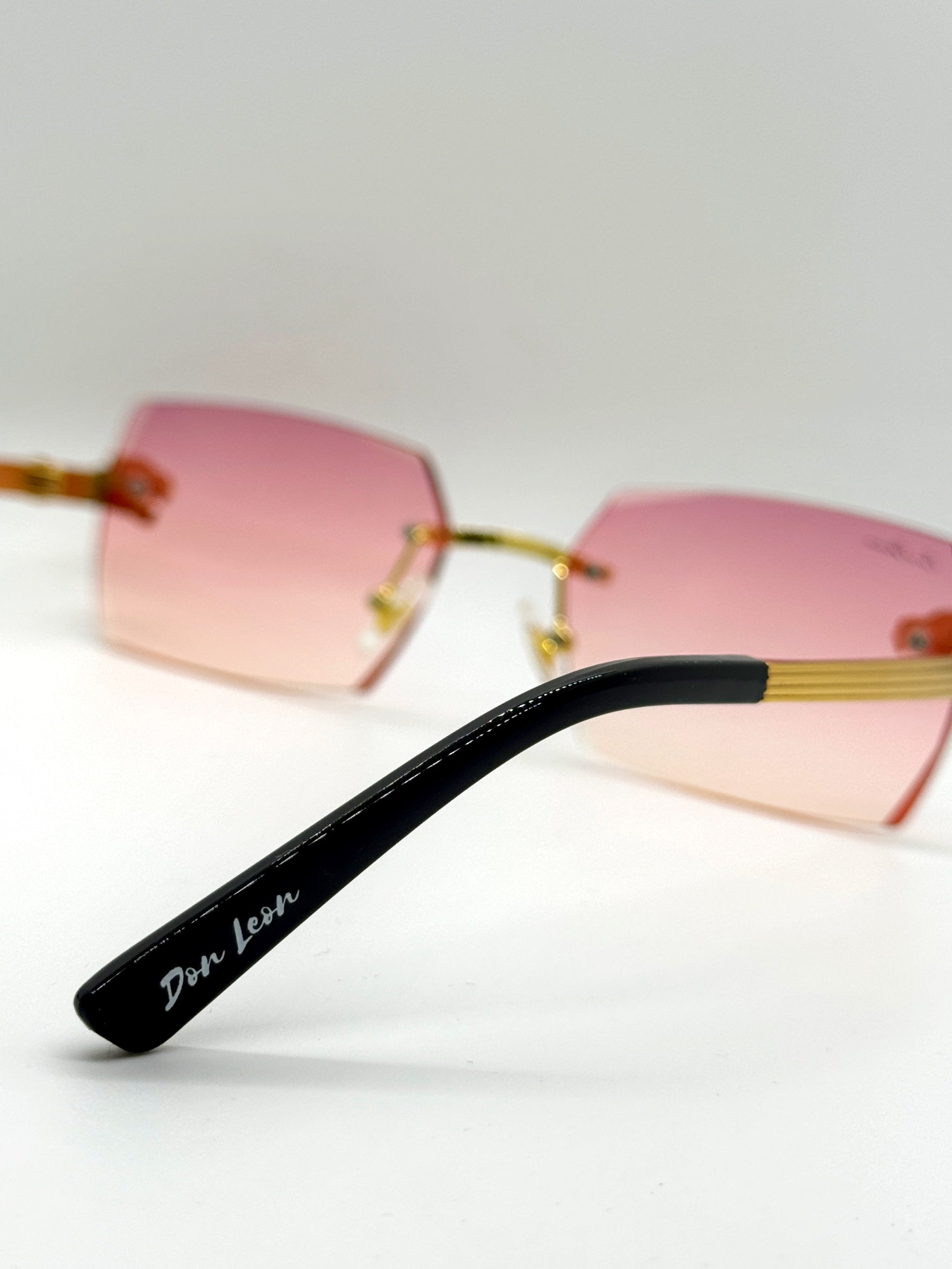 Don Leon Flamingos